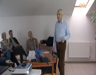 Falus Ferenc, korábbi országos tisztifőorvos volt az MSZP lakossági fórumának vendége Falus Ferenc, korábbi országos tisztifőorvos volt az MSZP lakossági fórumának vendége