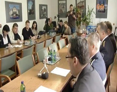 Raboltak, csaltak Raboltak, csaltak