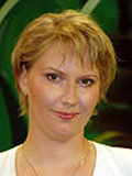 kiss_eszter_450x600.jpg