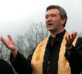 Veres Andr�s az �j szombathelyi p�sp�k