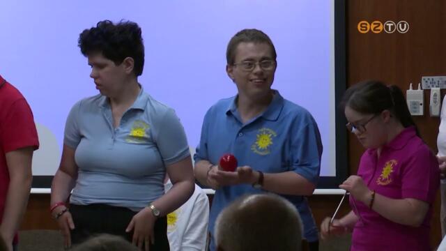 15. szletsnapja alkalmbl klnleges glamsort szervezett a Napsugr Egyeslet