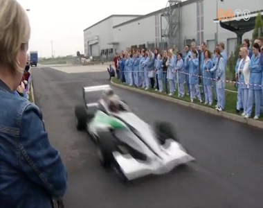 Bemutatt�k az Iqor-ban az E-Formula koncepci�aut�t