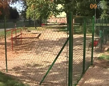 Megújult a Derkovits lakótelep egyik játszótere Megújult a Derkovits lakótelep egyik játszótere