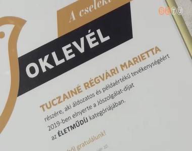 J�szolg�lat-d�jat kapott Tuczain� R�gv�ri Marietta