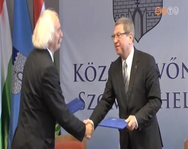 �nkorm�nyzati meg�llapod�s az Akad�mi�val