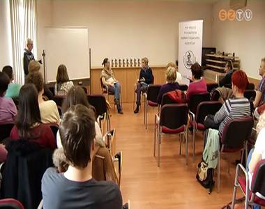 F�bi�n Janka �r�n� vend�geskedett a T�M-asz ifj�s�gi olvas� klubban