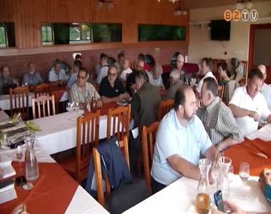 Sporthorg�sz k�ld�ttgy�l�s