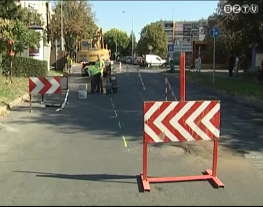 Csatornázás a Pázmány Péter körúton Csatornázás a Pázmány Péter körúton