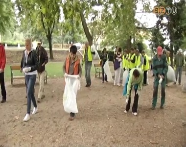 TeSzedd - �nk�ntesek gy�jt�tt�k a szemetet