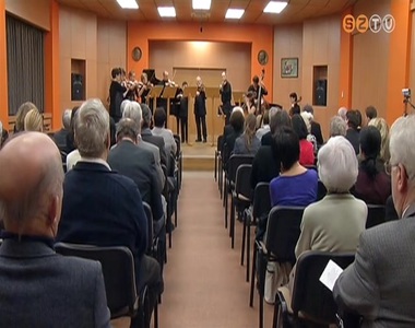 Tibold Ivánra emlékeztek a Bartók Béla Zeneiskola aulájában Tibold Ivánra emlékeztek a Bartók Béla Zeneiskola aulájában