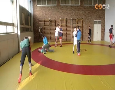 K�lf�ldi edz�t�bor ut�n a HVSE birk�z�i