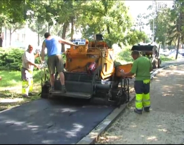 Már aszfaltozzák a Perint-parti kerékpárutat Már aszfaltozzák a Perint-parti kerékpárutat
