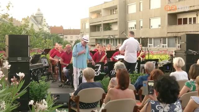 Az Isis Big Band zenélt a második teraszkoncerten Az Isis Big Band zenélt a második teraszkoncerten