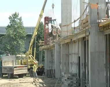 Tíz és félmilliárdból bővül az Epcos telephelye Tíz és félmilliárdból bővül az Epcos telephelye