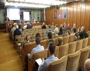 Csak elektronikus form�ban ig�nyelhetnek t�mogat�st j�v�re a civil szervezetek �s int�zm�nyek Szombathelyen