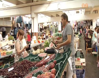 Gy�r a forgalom a piacon