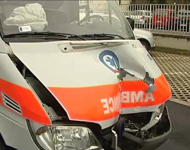 Balesetet szenvedett egy mentőautó Balesetet szenvedett egy mentőautó