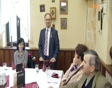 Fogad��ra rendhagy� helysz�nen