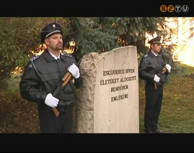 H�si halottakra, szolg�latteljes�t�s k�zben elhunyt rend�r�kre, hat�r�r�kre eml�keztek