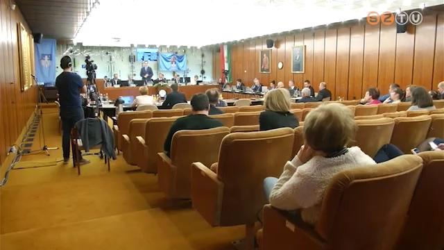 Közgyűlés júniusban Közgyűlés júniusban