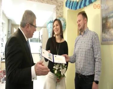 Az idei �vt�l babak�sz�nt� csomagot kapnak az �jsz�l�ttek Szombathelyen