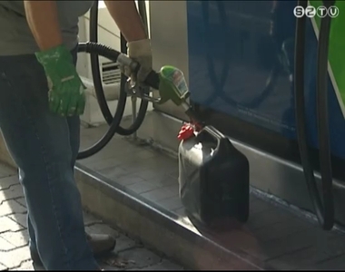 B�r tilos, de a felt�telez�sek szerint m�gis sokan j�rnak �t Ausztri�ba f�t�olajat tankolni