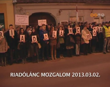 A Riadólánc Mozgalom szombathelyi demonstrációja (kommentár nélkül) A Riadólánc Mozgalom szombathelyi demonstrációja (kommentár nélkül)