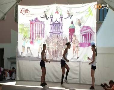 K�t�lugr� vil�gcs�cs a karnev�l ideje alatt