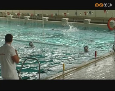 Alig�tor VUS - �jpest II. ifj�s�gi v�zilabda-m�rk�z�s (3-4. negyed)