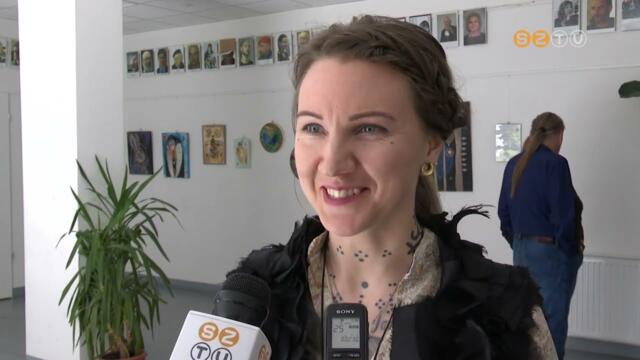 Hajnal - Hasads cmmel megnylt Franken Vivien tetovlmvsz killtsa