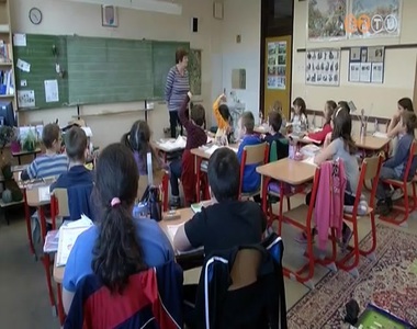 P�nteken z�rul a 2014/2015-�s tan�v els� f�l�ve