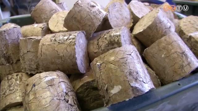 Rászoruló családoknak oszt papírbrikettet az önkormányzat Rászoruló családoknak oszt papírbrikettet az önkormányzat