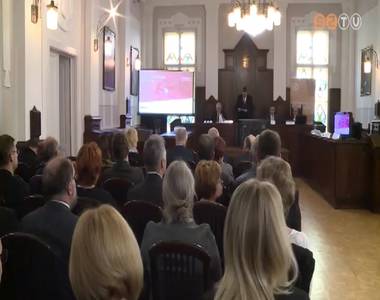 Digit�lis B�r�s�g