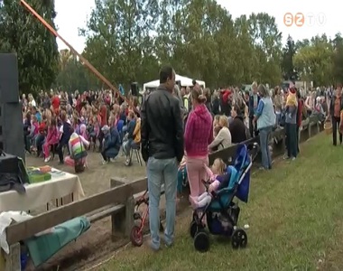 Hetedik alkalommal rendezt�k meg h�tv�g�n az Oladi �szk�sz�nt� Fesztiv�lt