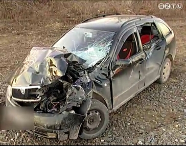 Vonat ütközött személyautóval Vonat ütközött személyautóval