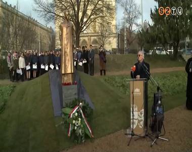 Szobrot avattak Boldog Brenner J�nos tisztelet�re Budapesten