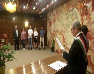 �ten tettek �llampolg�rs�gi esk�t kedden d�lel�tt Szombathelyen