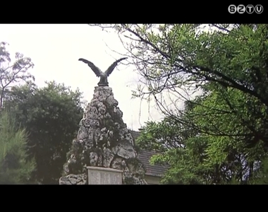 Turul szobrok a K�rp�t-medenc�ben