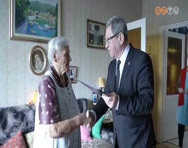 95 �ves sz�let�sdnapost k�sz�nt�tt a polg�rmester