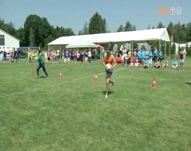 Sportol�ssal t�lt�ttek egy teljes napot a szombathelyi k�ztisztvisel�k