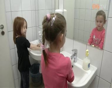 Sok a hi�nyz� a b�lcs�d�kben, �vod�kban, oktat�si int�zm�nyekben