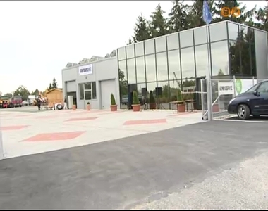 Telephelyfejleszt�s uni�s p�ly�zatok seg�ts�g�vel