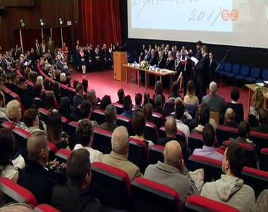 Diplomaoszt� �nneps�get tartott h�tv�g�n a Savaria Egyetetemi K�zpont