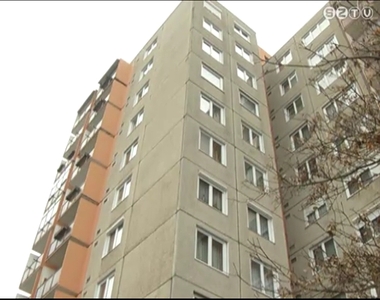 Szigor�bb biztons�gi int�zked�sek a l�pcs�h�zakban