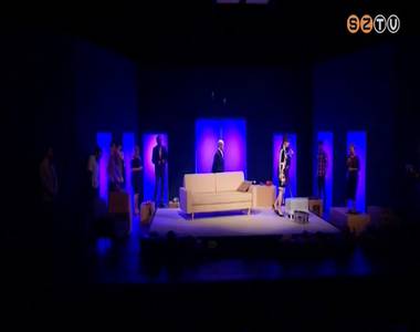 H�tk�znapi �r�letek a sz�nh�zban