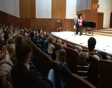 Zenei beavató kicsiknek Zenei beavató kicsiknek