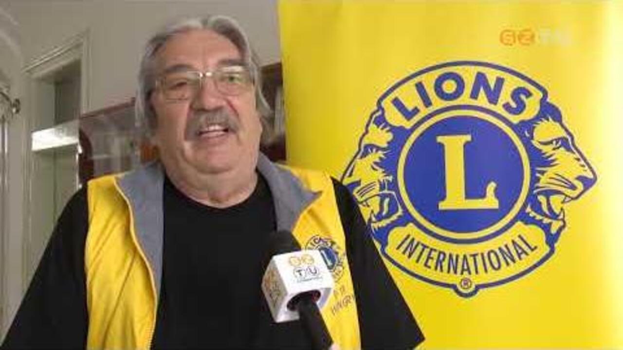 A Zarkah�zi-kast�lyba v�rt�k eg�szs�g�gyi sz�r�sre a k�rny�k id�s lak�it