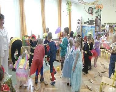 Jav�ban tart a farsang id�szaka