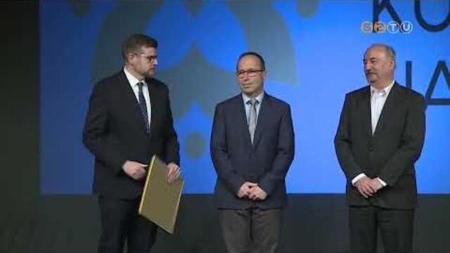 A magyar kult�ra napja alkalm�b�l rendezte meg d�j�tad� g�l�j�t a Vas V�rmegyei Korm�nyhivatal