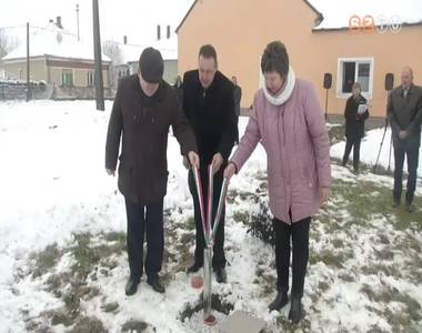 �p�tkez�sek a 700 �ves Balogunyomban